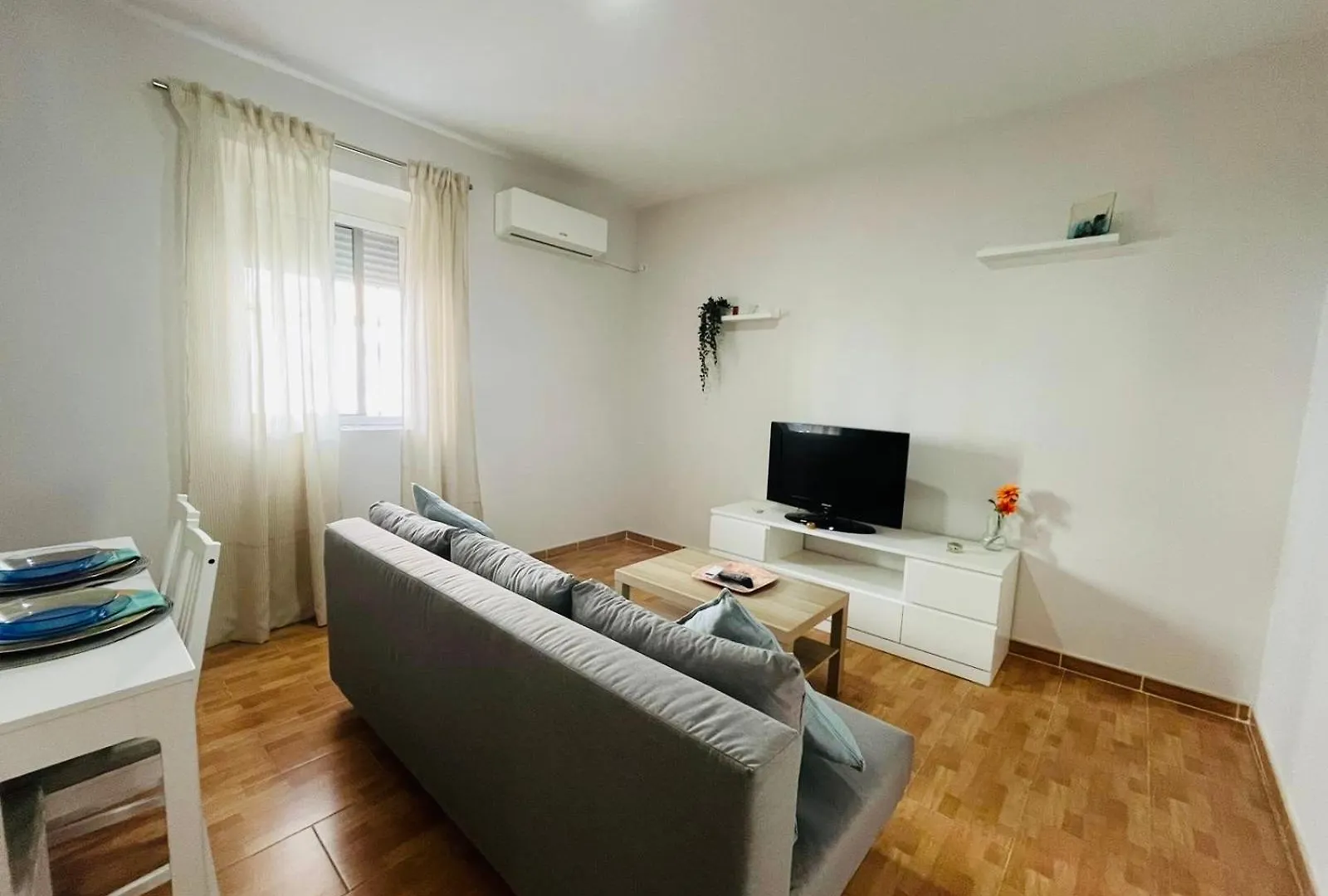 Leisa House Apartment Malaga Spain