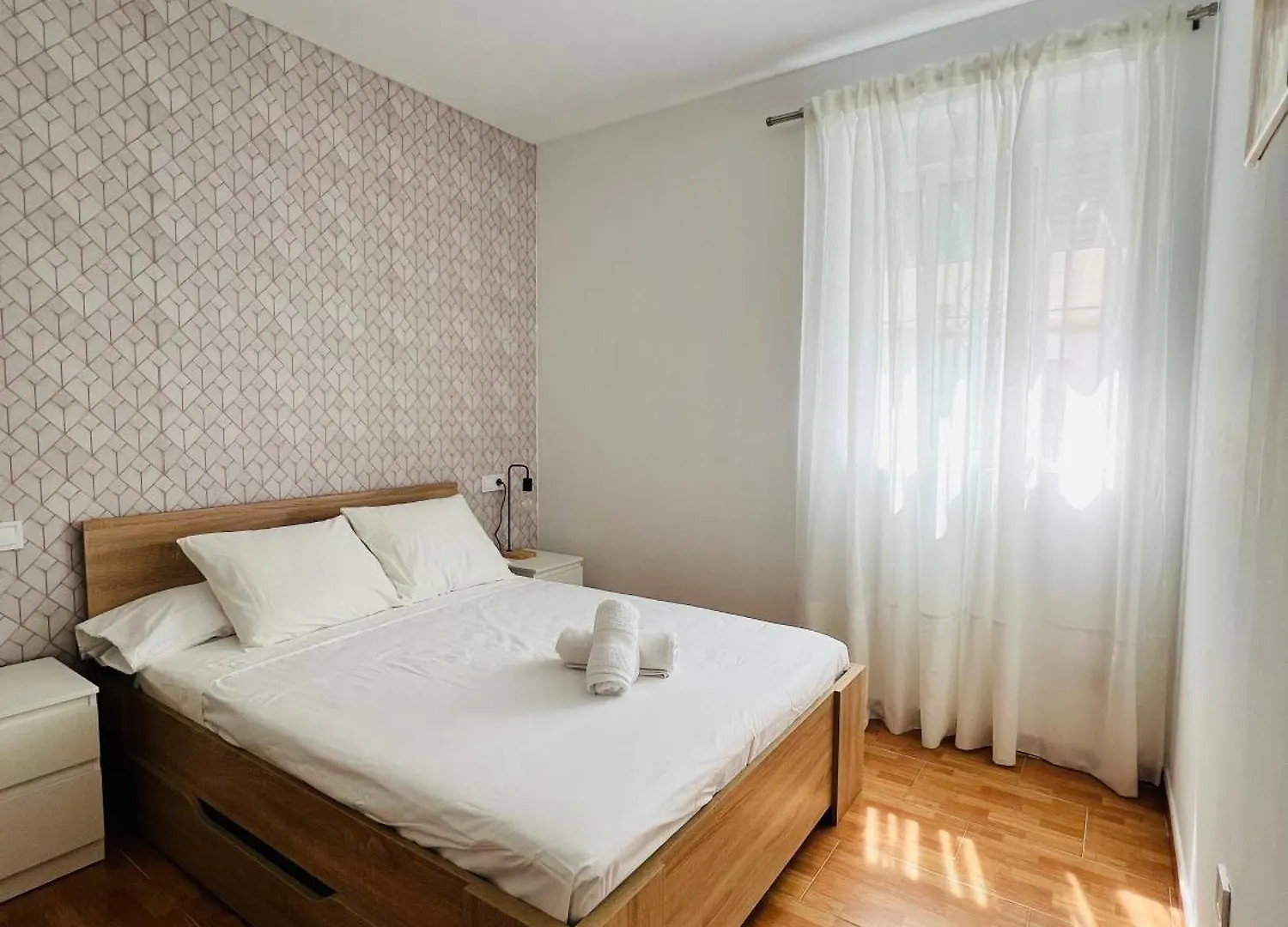 Leisa House Apartment Malaga Spain